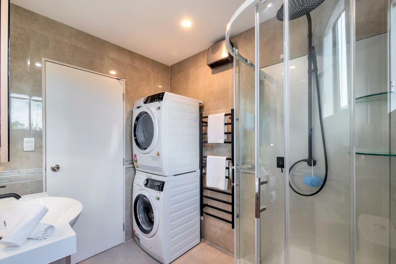 Greenwich Townhouse With Parking And Air-Con Оукланд Екстериор снимка